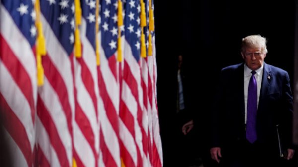 长胜配资 欧央行管委狠批特朗普关税是“双输游戏”，拉加德称希望不要解雇鲍威尔